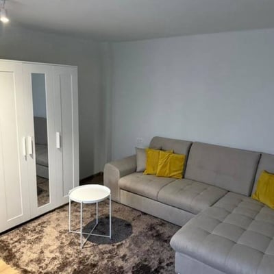 Аренда комфортного 3-комнатного дома с отдельной кухней, 88 м², район Фалеза Норд, Констанца, Румыния